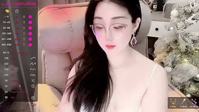 Monica-666888- 现场XXX聊天