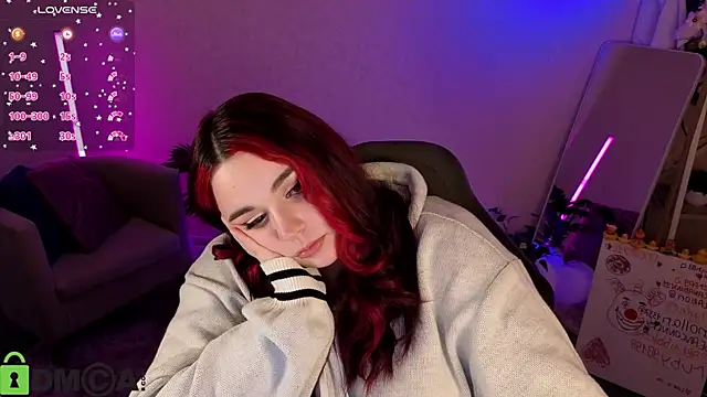 Mia_R0ss élő XXX-chatje