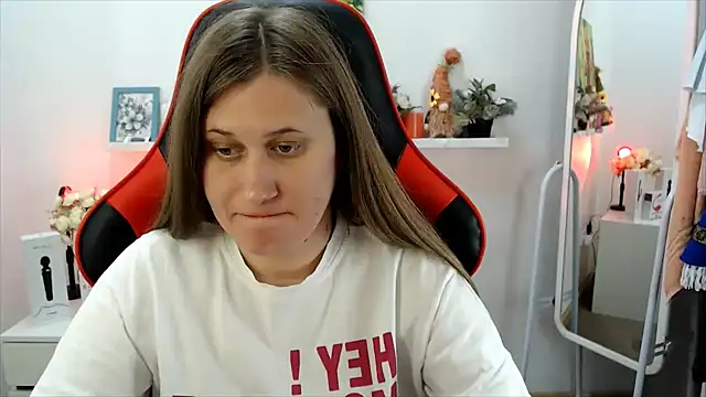 Lucky_Lana Chat XXX in diretta