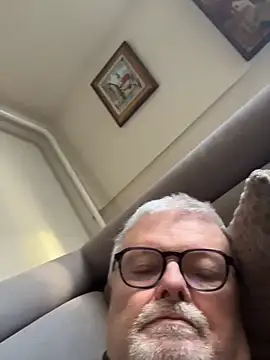 petvarad's Live XXX Chat