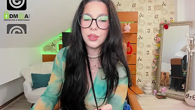Chatroom XXX en direct de EmillyTaylor