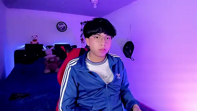 AnggelONfiree Chat XXX in diretta