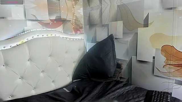 emili_rey 现场XXX聊天