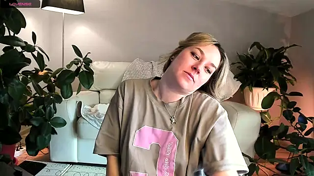 5_in_one élő XXX-chatje