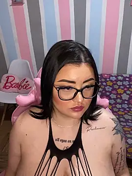 Madiiison333 élő XXX-chatje