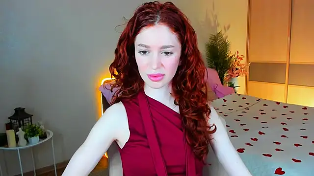 ChristinaConteeree's Live XXX Chat