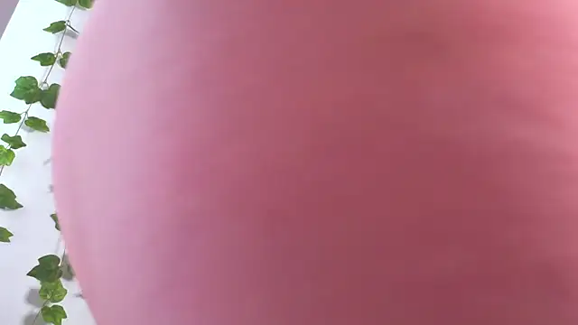 MonikFoxi live XXX chat