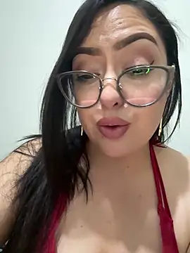 Chatroom XXX en direct de MileyGia