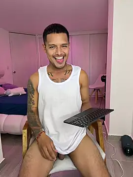 Онлайн чат XXX ElianVega