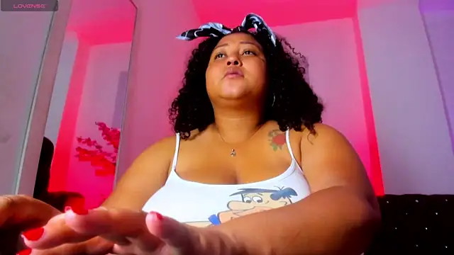 XXX chat uživo modela Ayliinn_