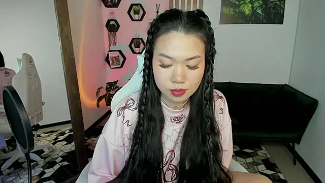 Chat +18 de LunaPurrr ao vivo