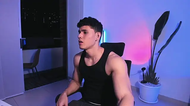 Massimo_Rinaldi Chat XXX live