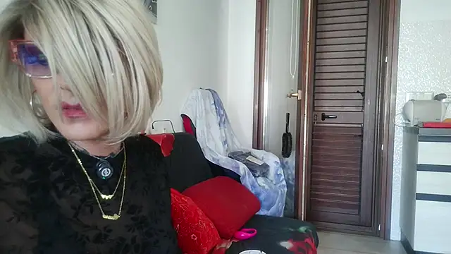 Show modela LadyOxana na web-kameri