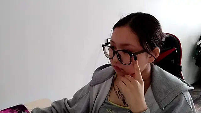 AdelineCanup Live XXX-Chat