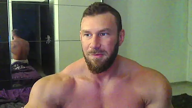 Webkamerová show muscularkevin