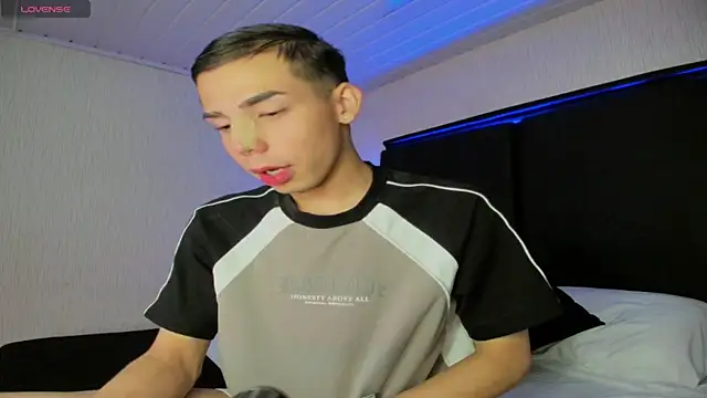 Aron_maxx Live XXX-chat