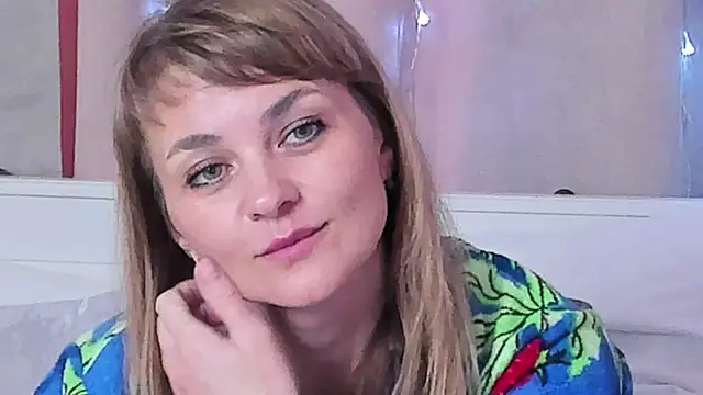 annasimonsj Adlı Modelin Canlı XXX Sohbeti