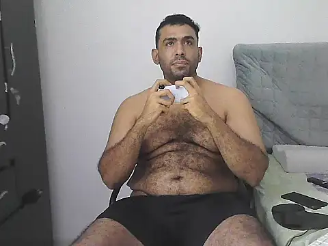 IronSideBear webkamerás műsora