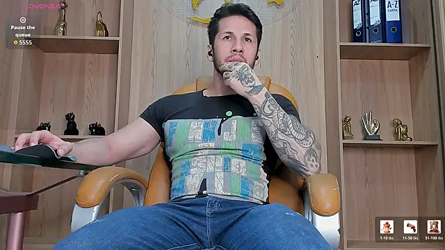Chat XXX en directo de George_Diesell