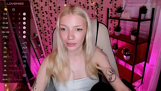 Chat XXX en directo de AnyaTaylor_