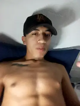 flako_latino Show in webcam