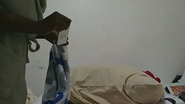 sluttylaura21's Live XXX Chat
