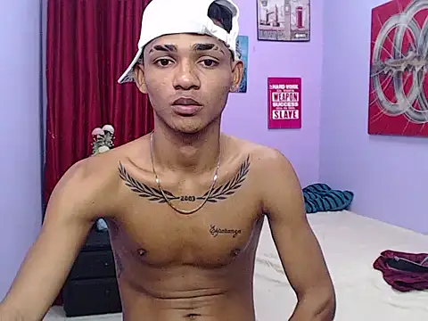 black_twinks' Webcam Show