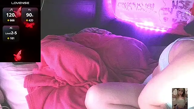 Živý XXX chat Blondiewithanass