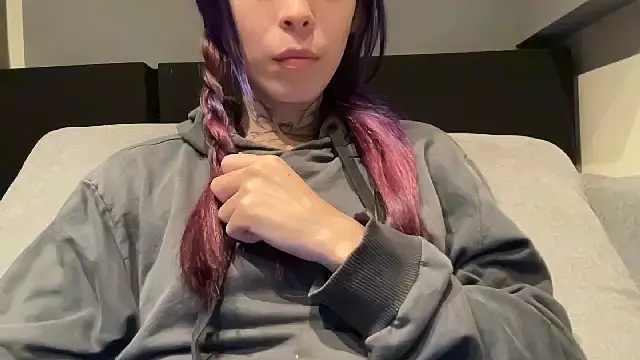 Webkamerová show loletabb
