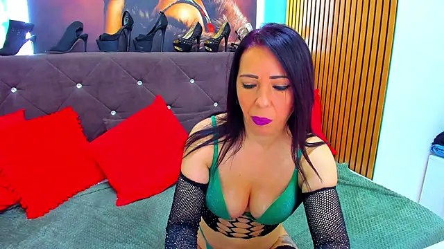Czat XXX na żywo – LauraSiin