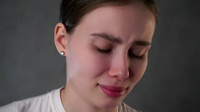 XXX chat uživo modela MonetLeitman
