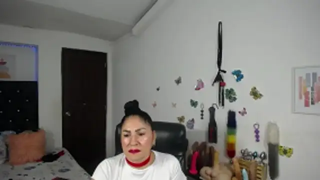 mature_bigboobs10's Live XXX Chat