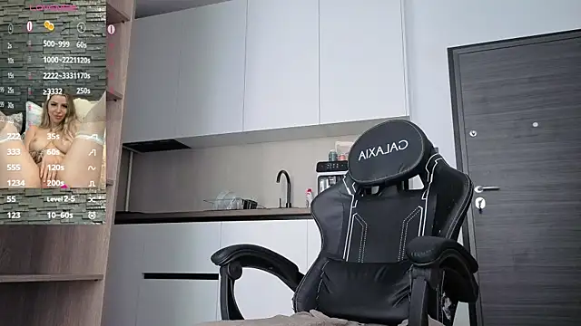 Megan_Ros Chat XXX in diretta