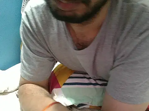 Precumboner 在線直播表演
