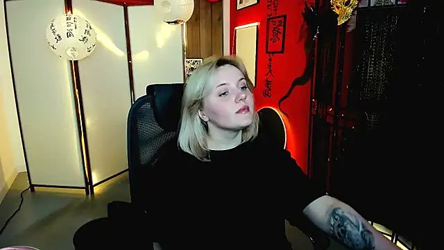 KathyBriggs Chat XXX in diretta