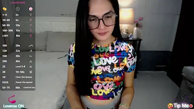 AsianSweetHeartxX webkamerás műsora