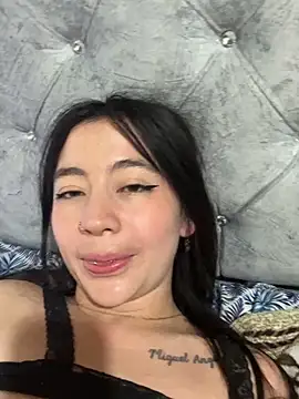 Wayne-and-Milu's Webcam Show