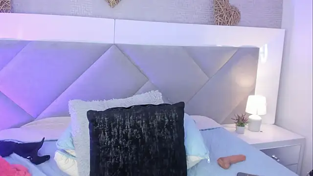 Mariana_Joness Chat XXX in diretta