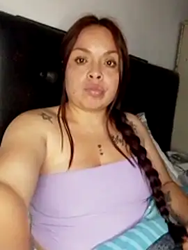 Chat +18 de Lina19_93 ao vivo