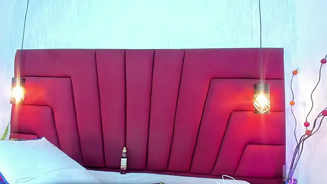 Maya_curvyn Live XXX chat