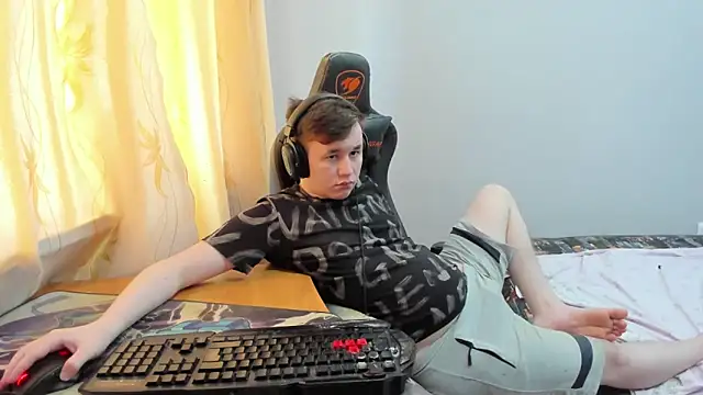 iliaskrislove Pertunjukan Webcam