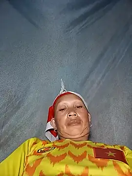 Heli_pusy Pertunjukan Webcam