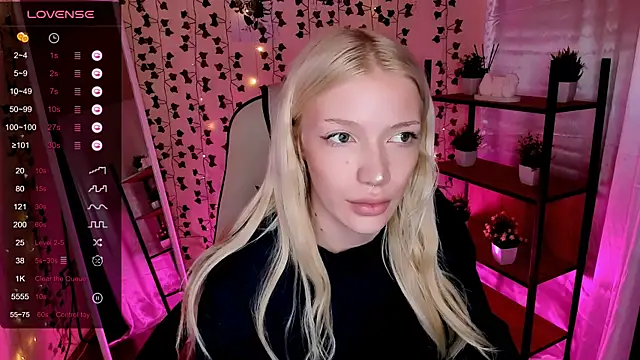 AnyaTaylor_ লাইভ XXX চ্যাট