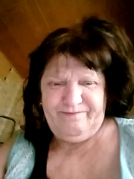 Apeesynka55211's Webcam Show
