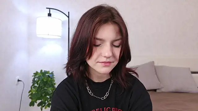 NyraVesperis Live XXX Chat