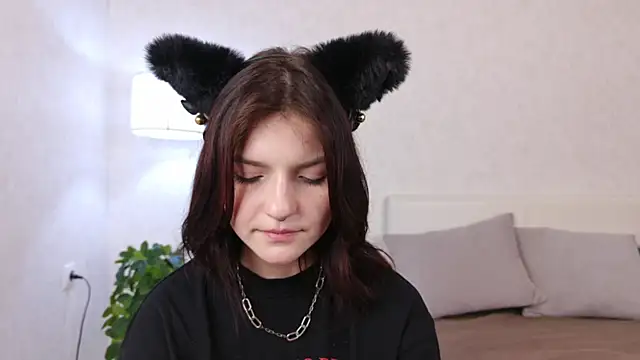 NyraVesperis: онлайн-секс-чат