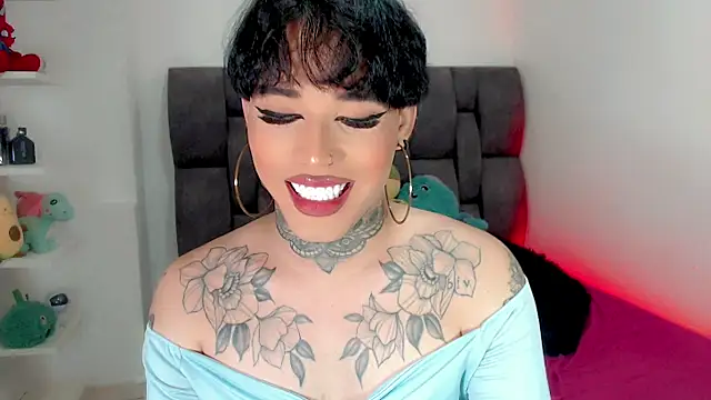 little_star_porn's Webcam Show