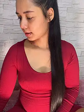 XXX chat uživo modela _Luana
