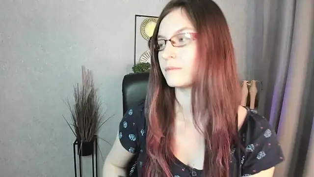 Chat +18 de emmaxDelight ao vivo