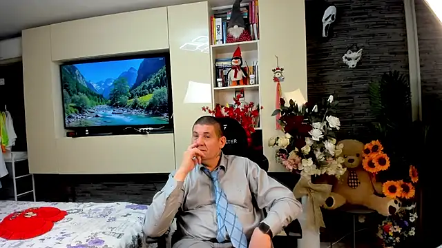 SpartacusDaddy48 Webcam show